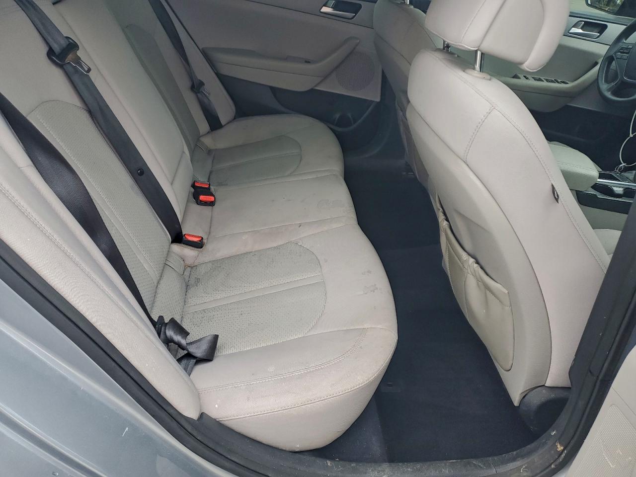 2015 HYUNDAI SONATA SE photo 19