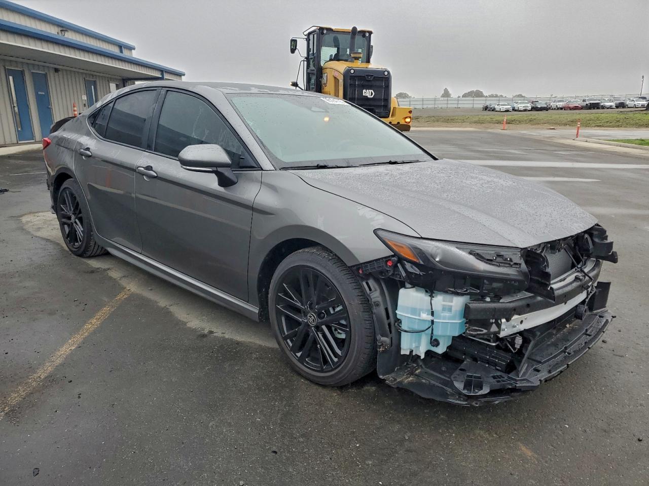 2025 TOYOTA CAMRY XSE photo 4