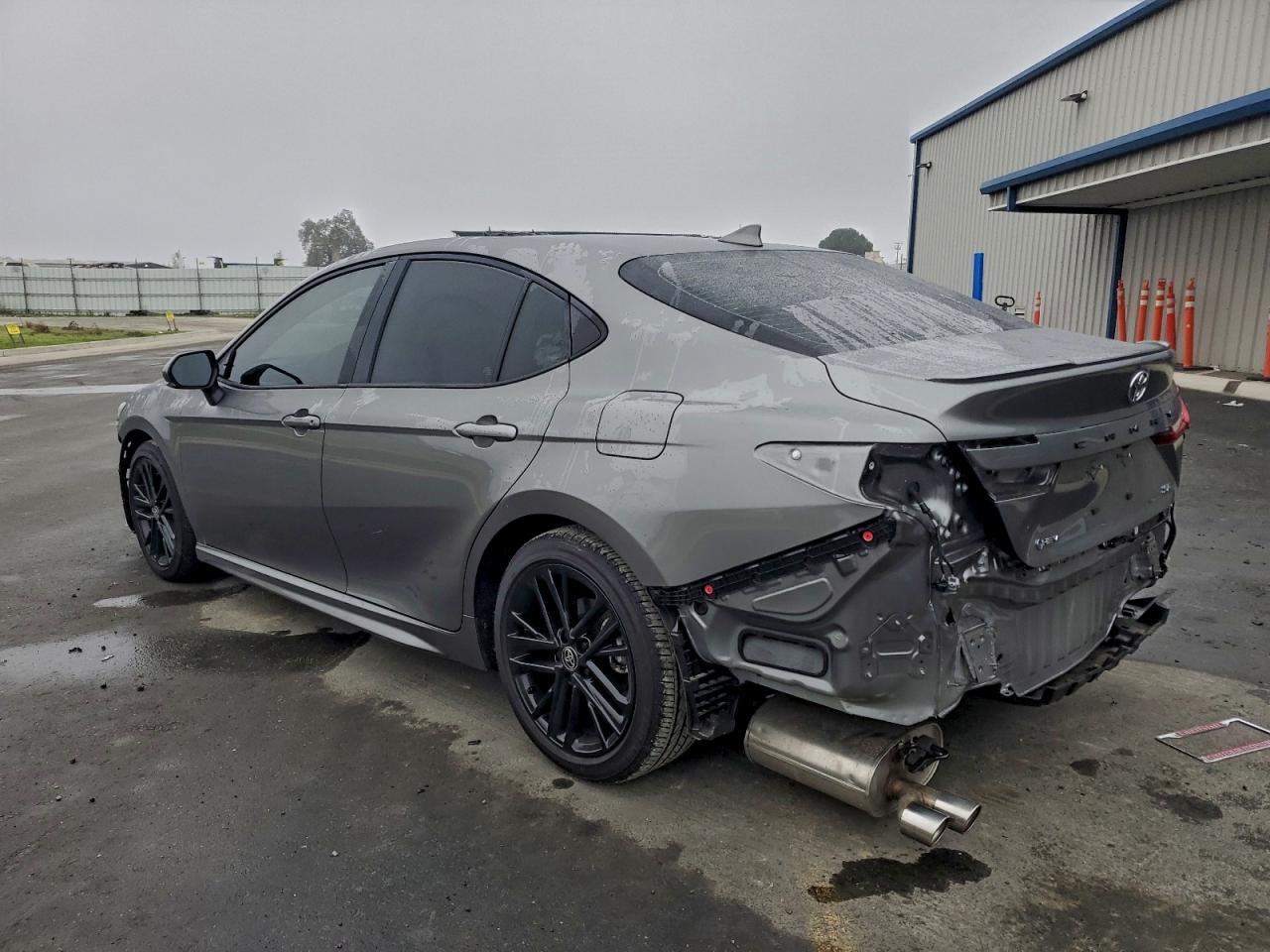 2025 TOYOTA CAMRY XSE photo 2
