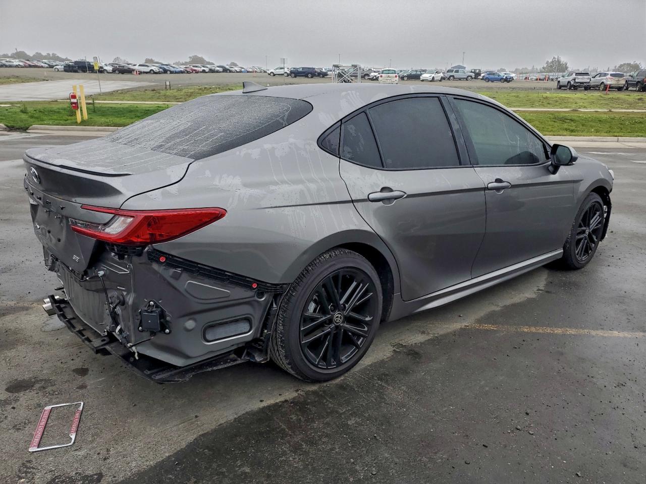 2025 TOYOTA CAMRY XSE photo 3
