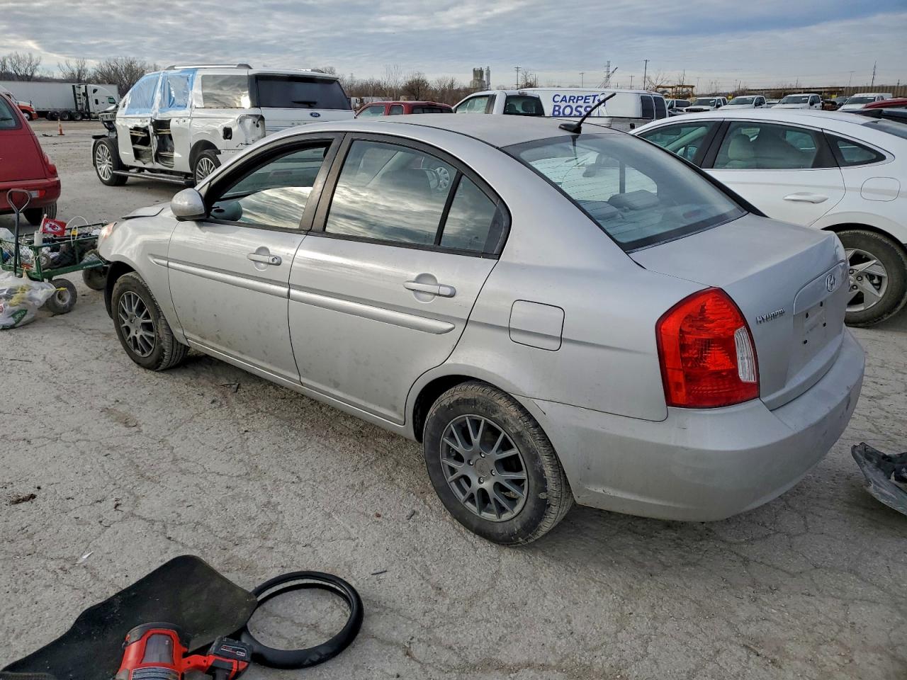 2010 HYUNDAI ACCENT GLS photo 3