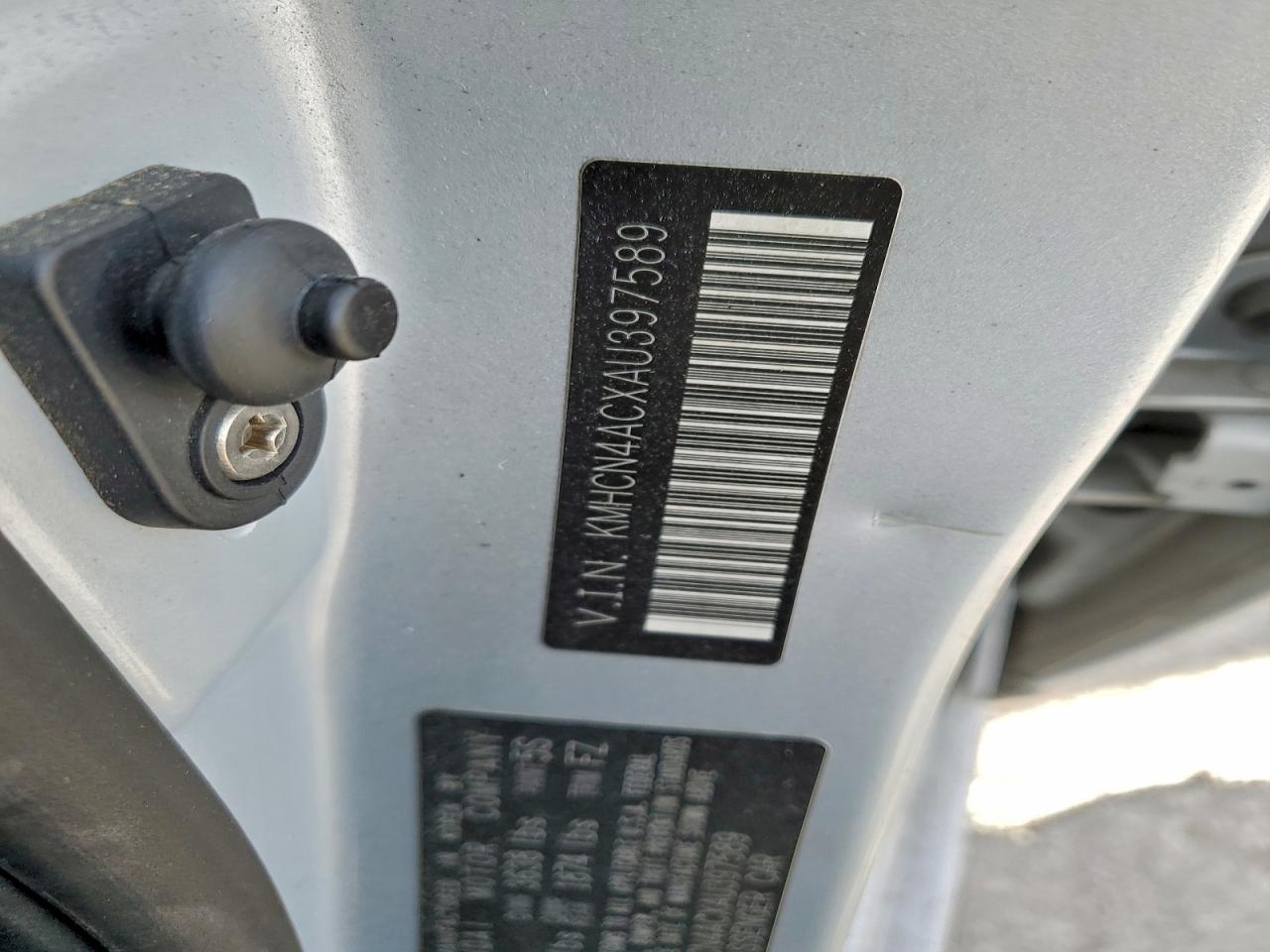 2010 HYUNDAI ACCENT GLS photo 25