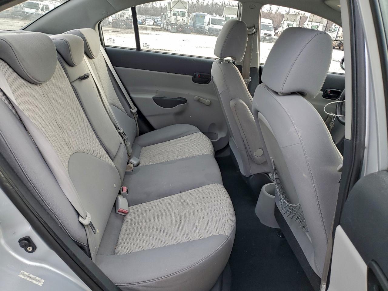 2010 HYUNDAI ACCENT GLS photo 19