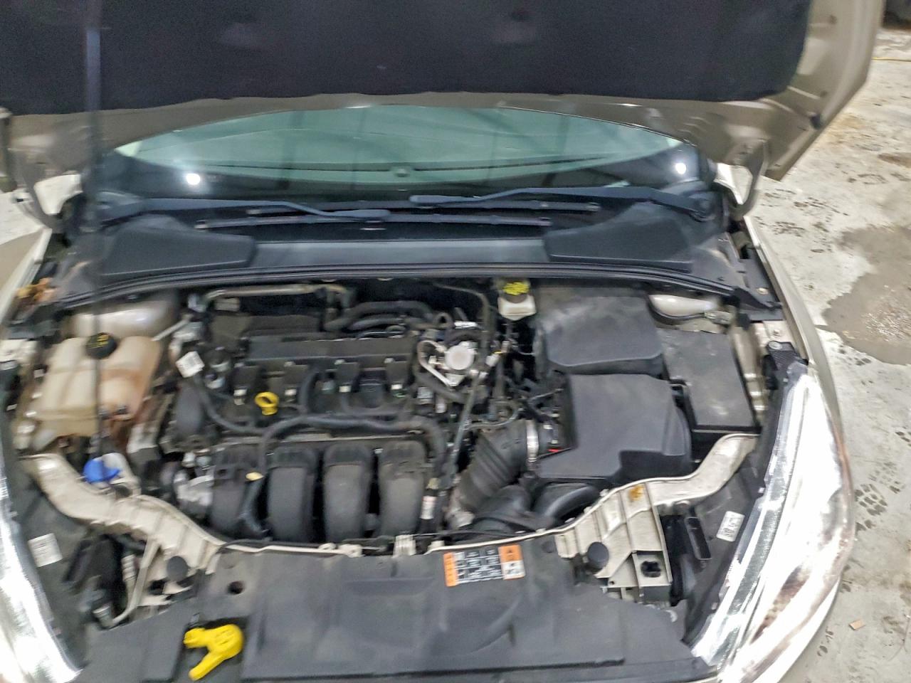 2017 FORD FOCUS SE photo 21