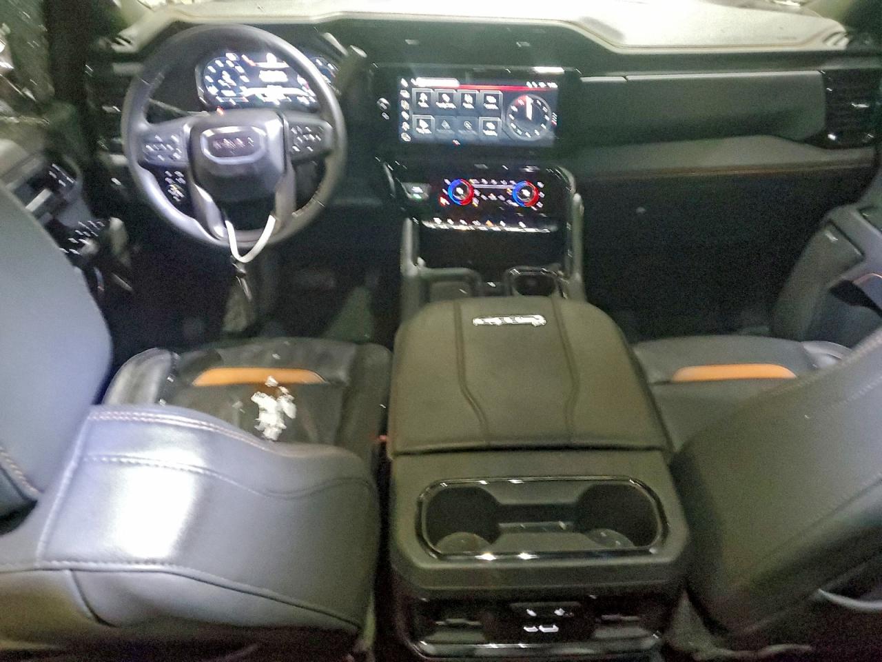 2025 GMC SIERRA K2500 AT4 photo 8