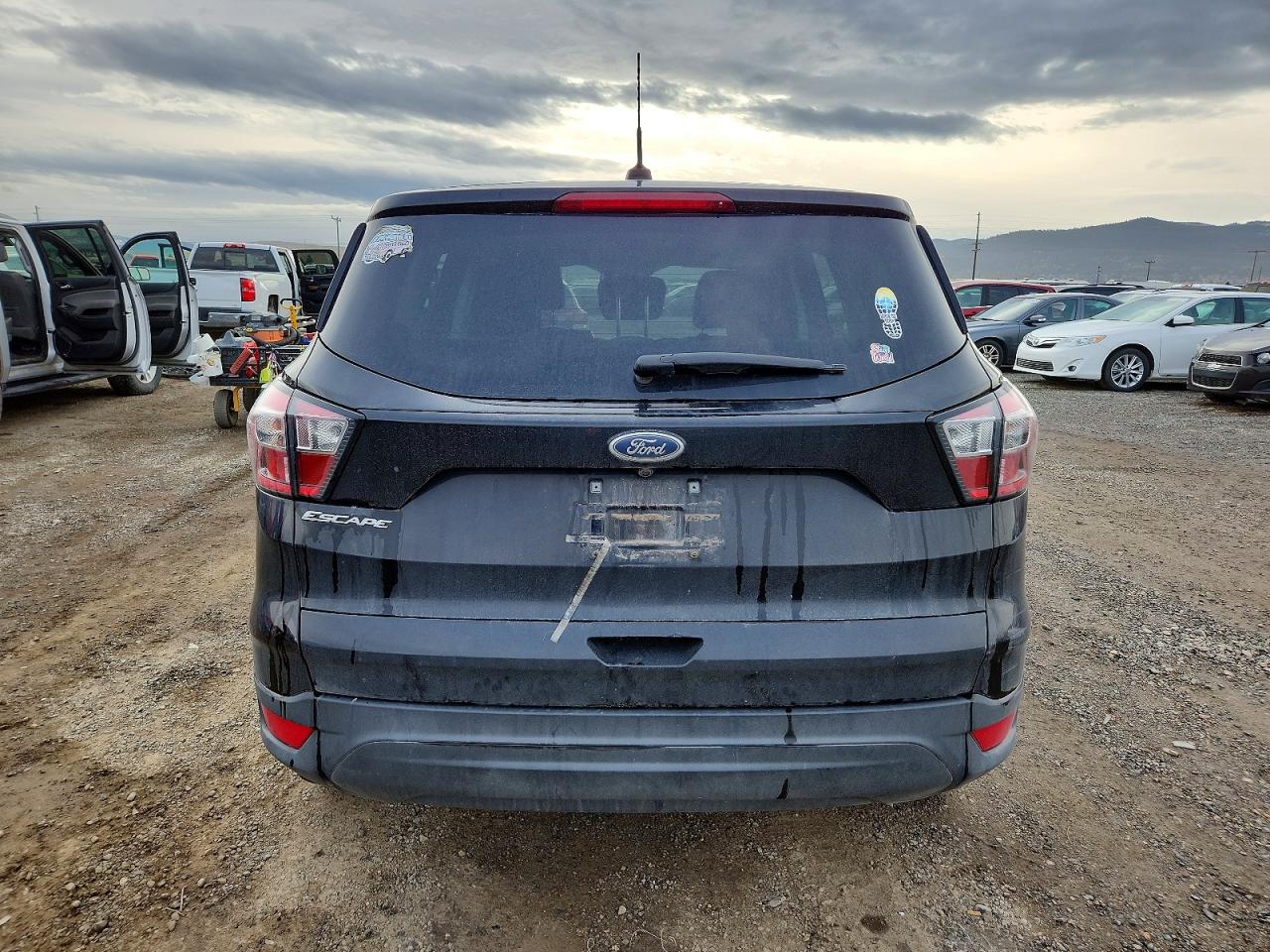 2017 FORD ESCAPE S photo 6