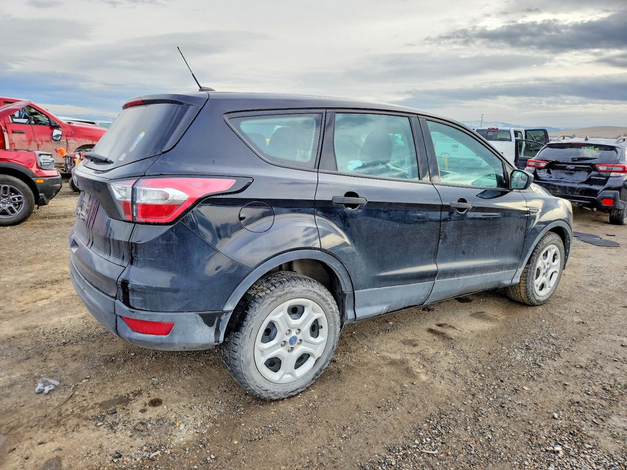 2017 FORD ESCAPE S photo 3