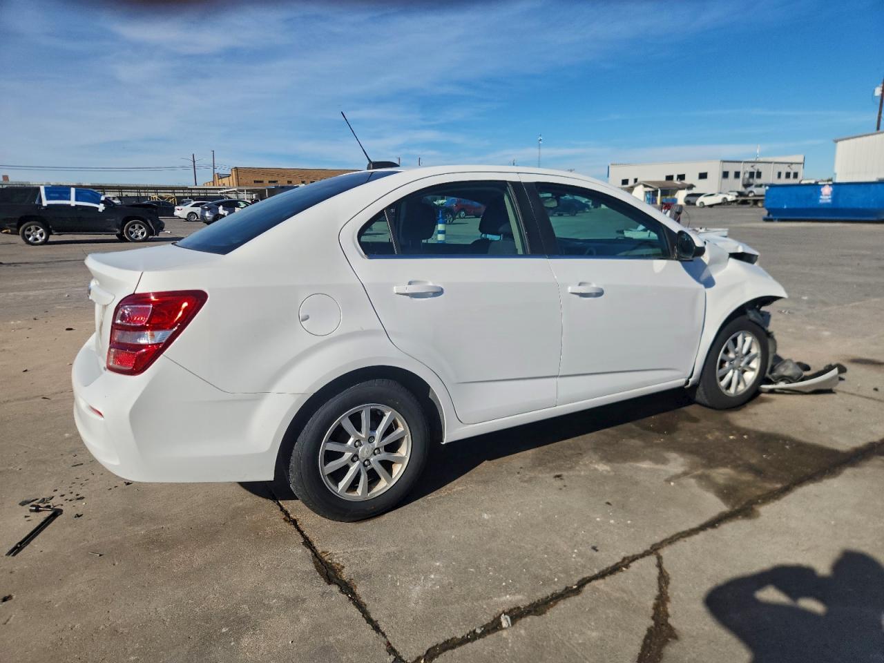 2017 CHEVROLET SONIC LT photo 3