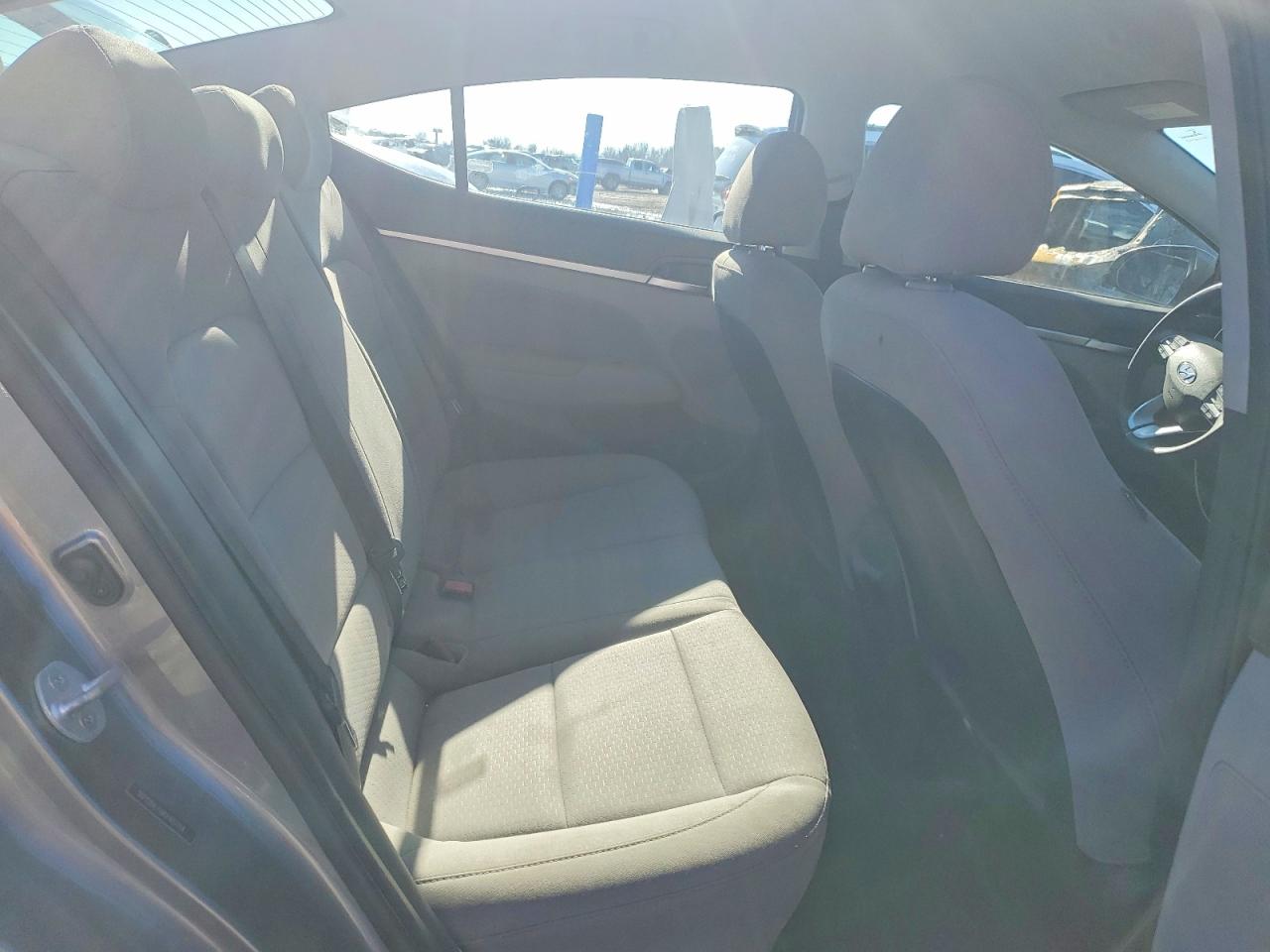 2019 HYUNDAI ELANTRA SEL photo 19