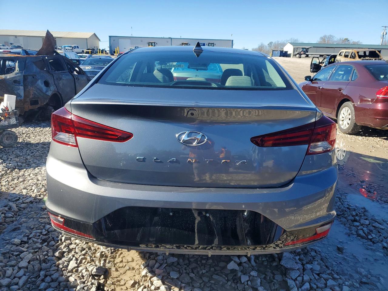 2019 HYUNDAI ELANTRA SEL photo 11