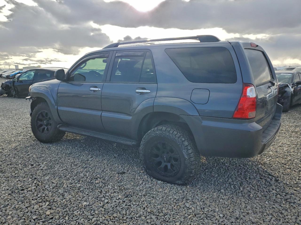 2007 TOYOTA 4RUNNER SR5 photo 4