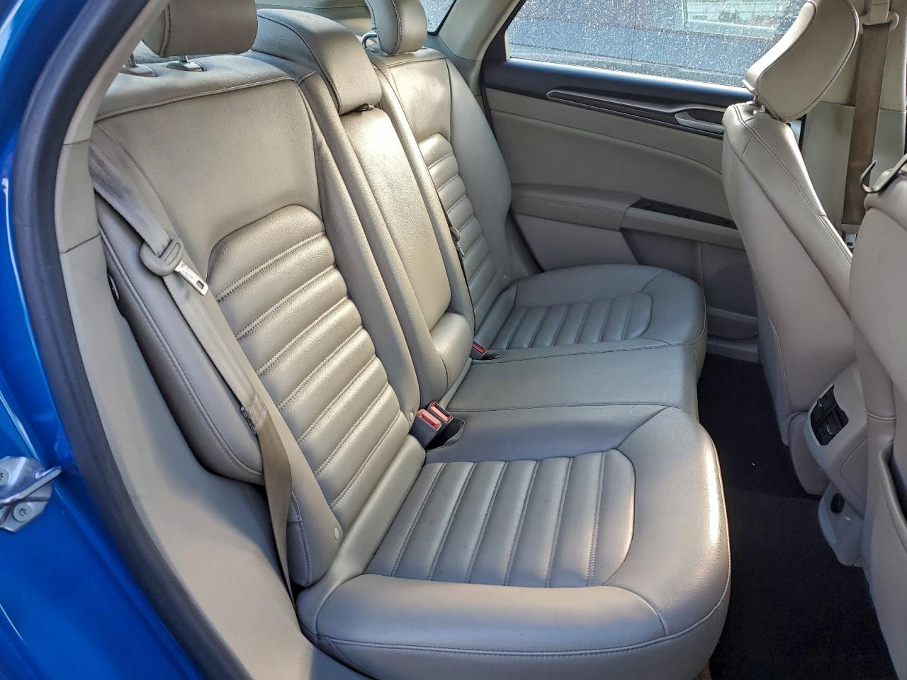 2020 FORD FUSION SEL photo 10