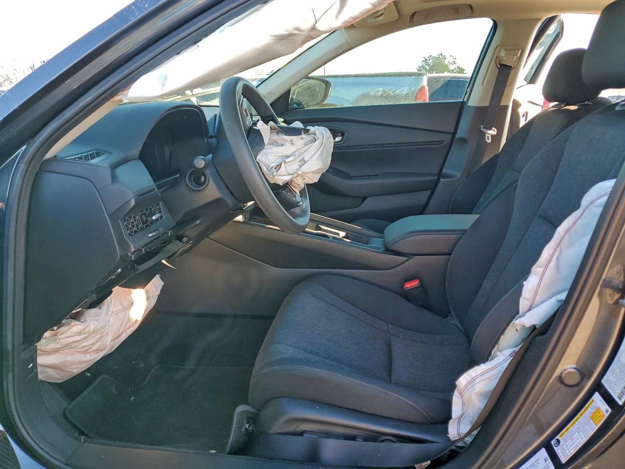 2025 HONDA ACCORD SE photo 17