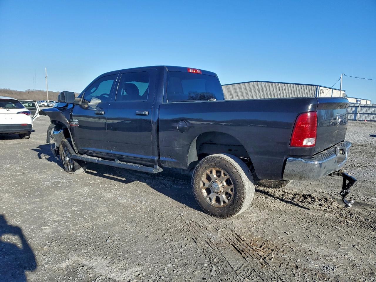 2018 RAM 2500 ST photo 2