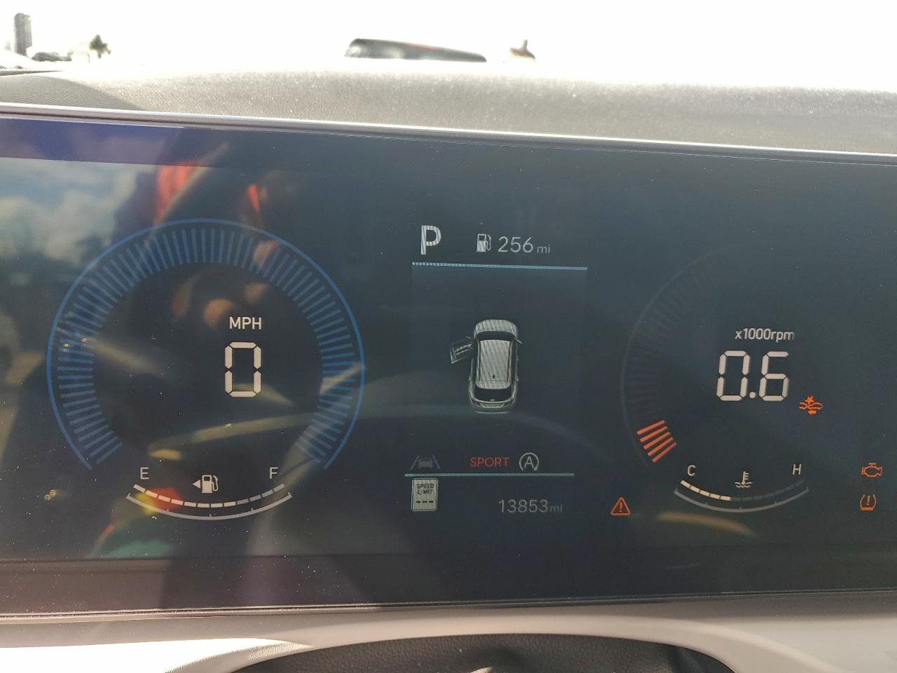 2025 HYUNDAI TUCSON SE photo 9