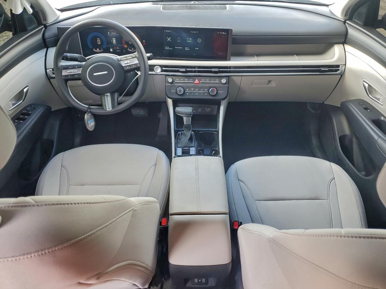 2025 HYUNDAI TUCSON SE photo 8