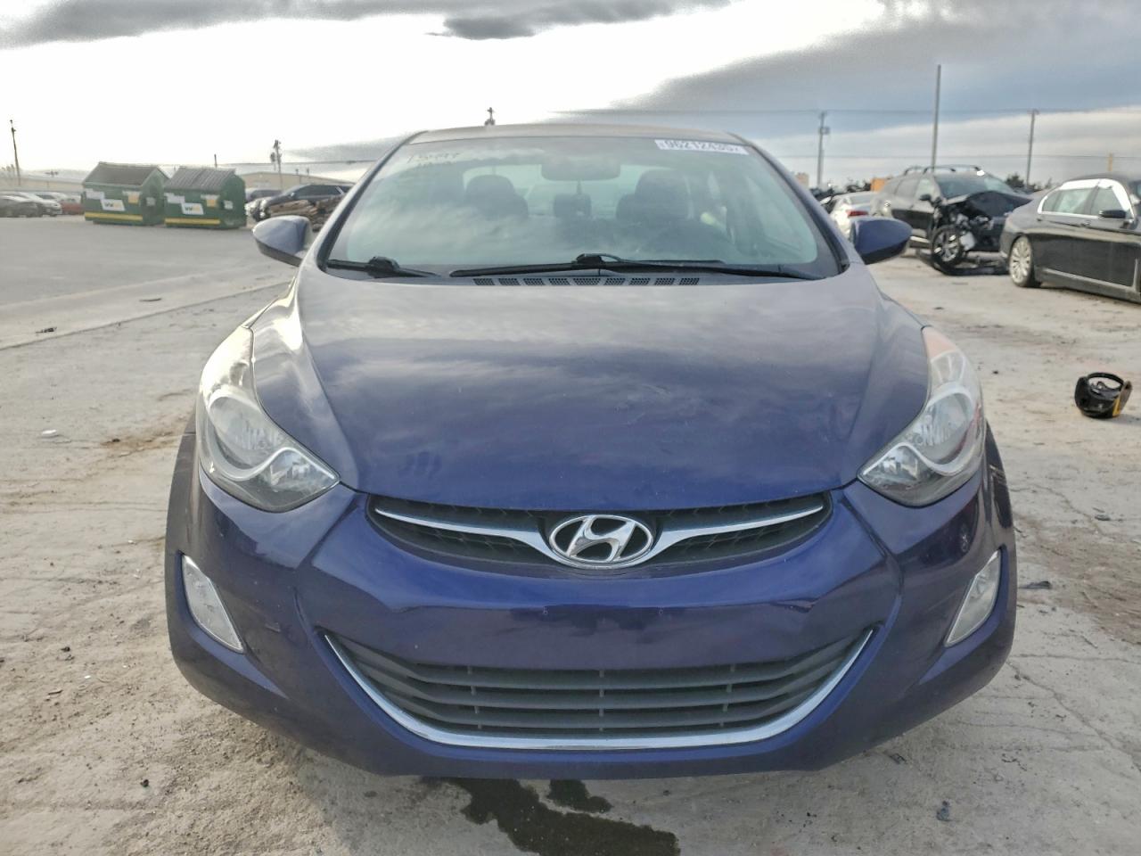 2013 HYUNDAI ELANTRA GLS photo 13