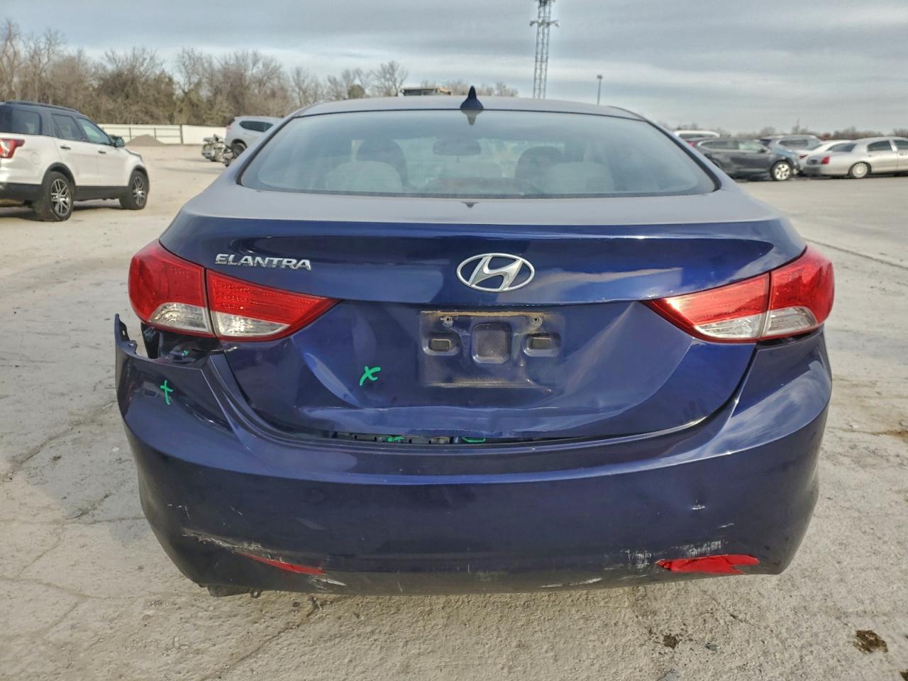 2013 HYUNDAI ELANTRA GLS photo 16