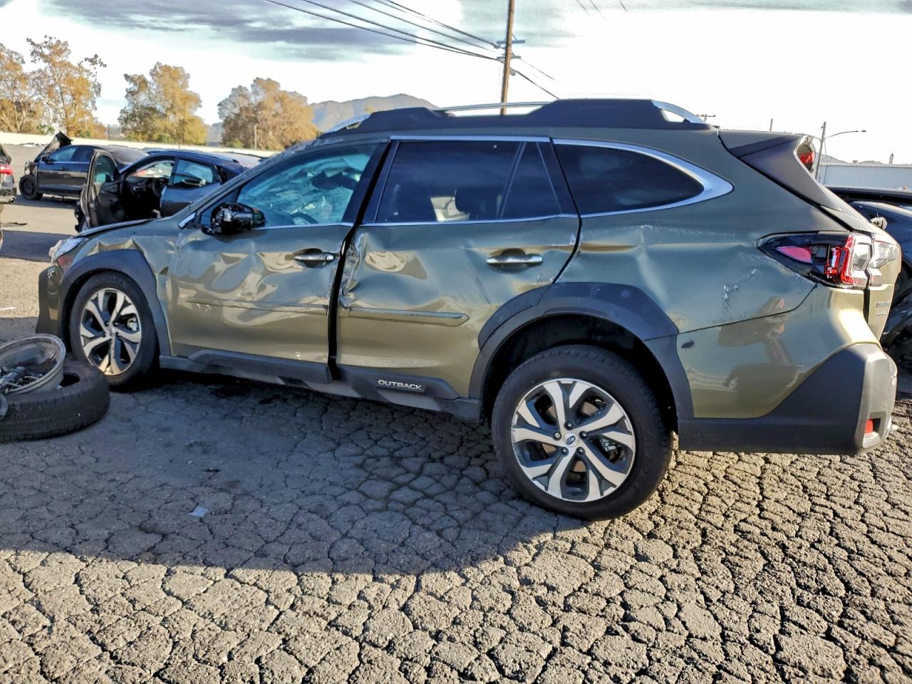 2025 SUBARU OUTBACK TOURING photo 4