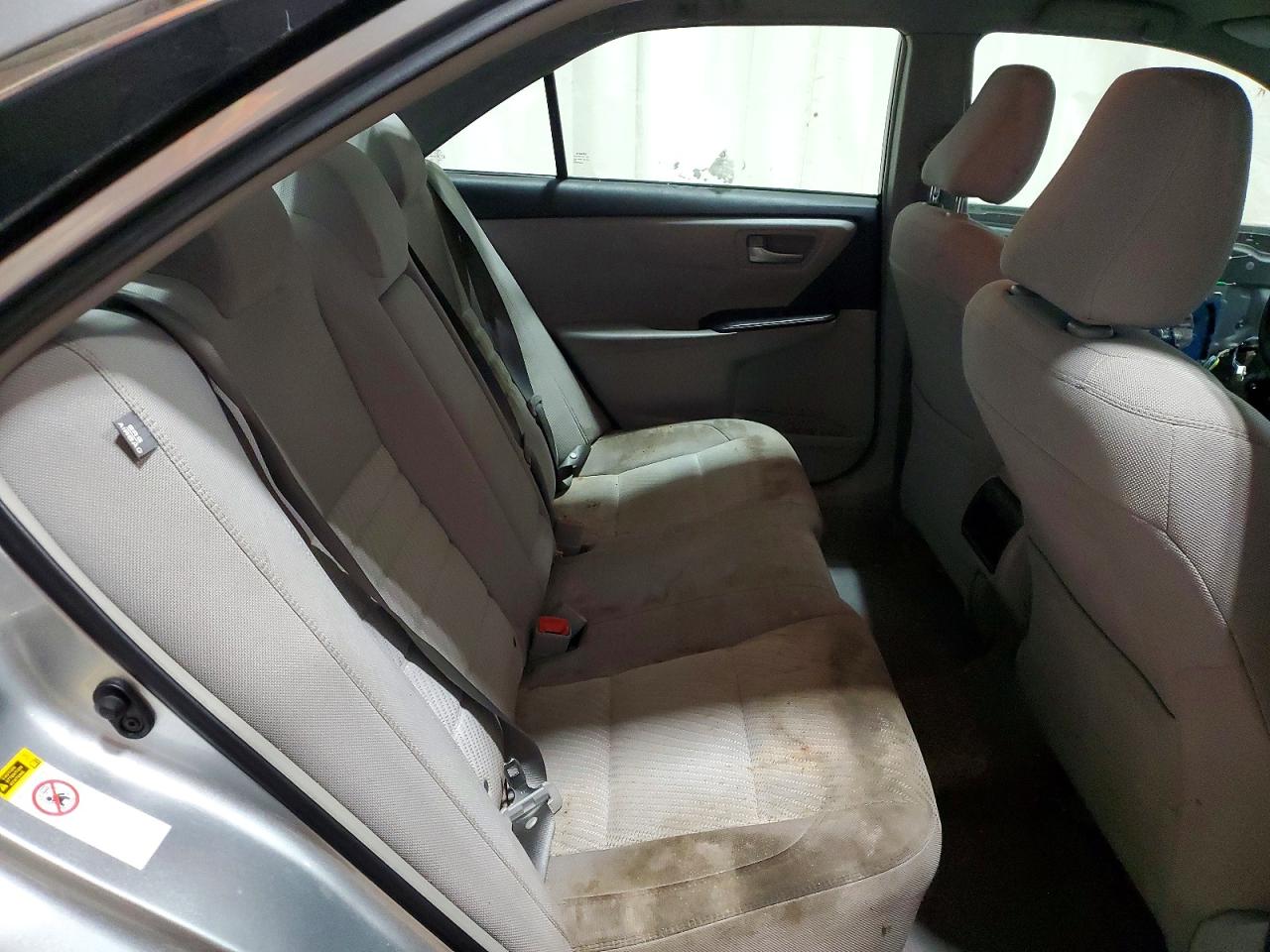 2016 TOYOTA CAMRY LE photo 19