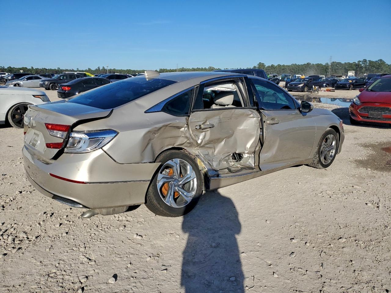 2018 HONDA ACCORD EX photo 5
