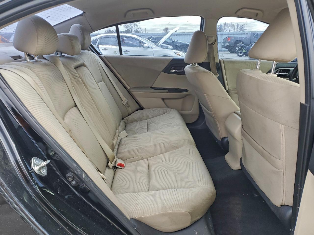 2015 HONDA ACCORD LX photo 19