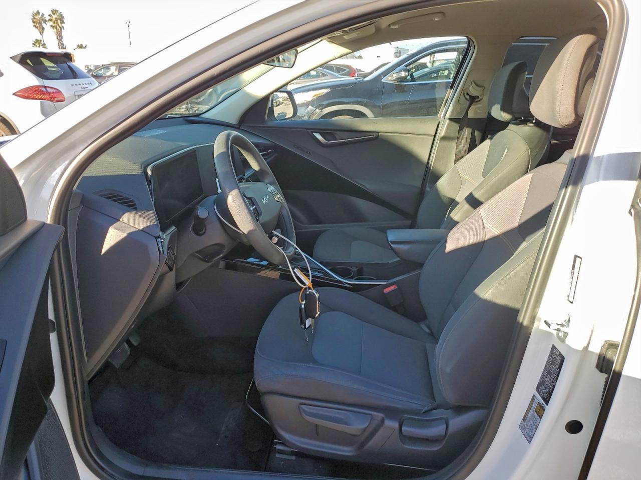 2025 KIA NIRO LX photo 13