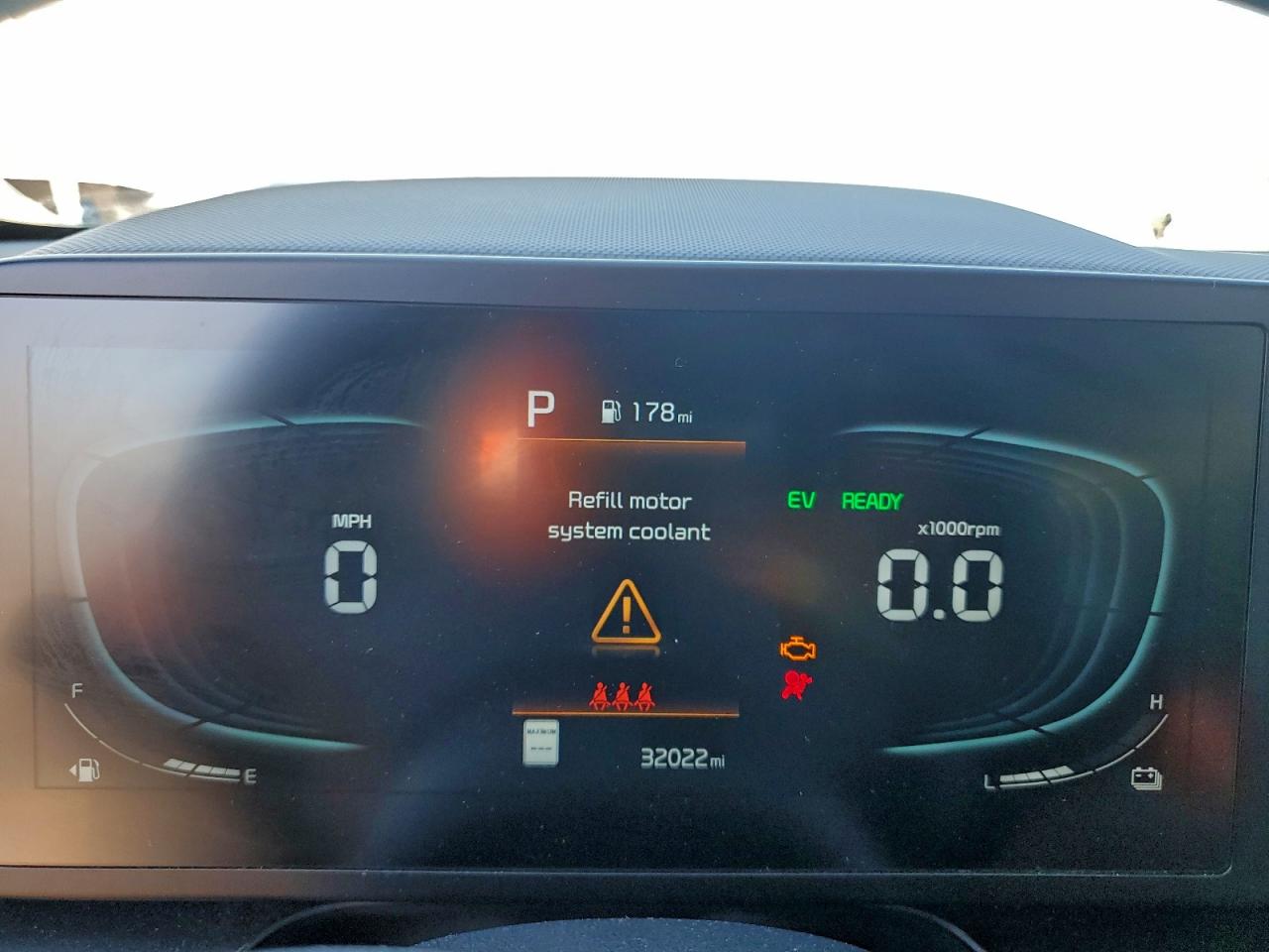 2025 KIA NIRO LX photo 17