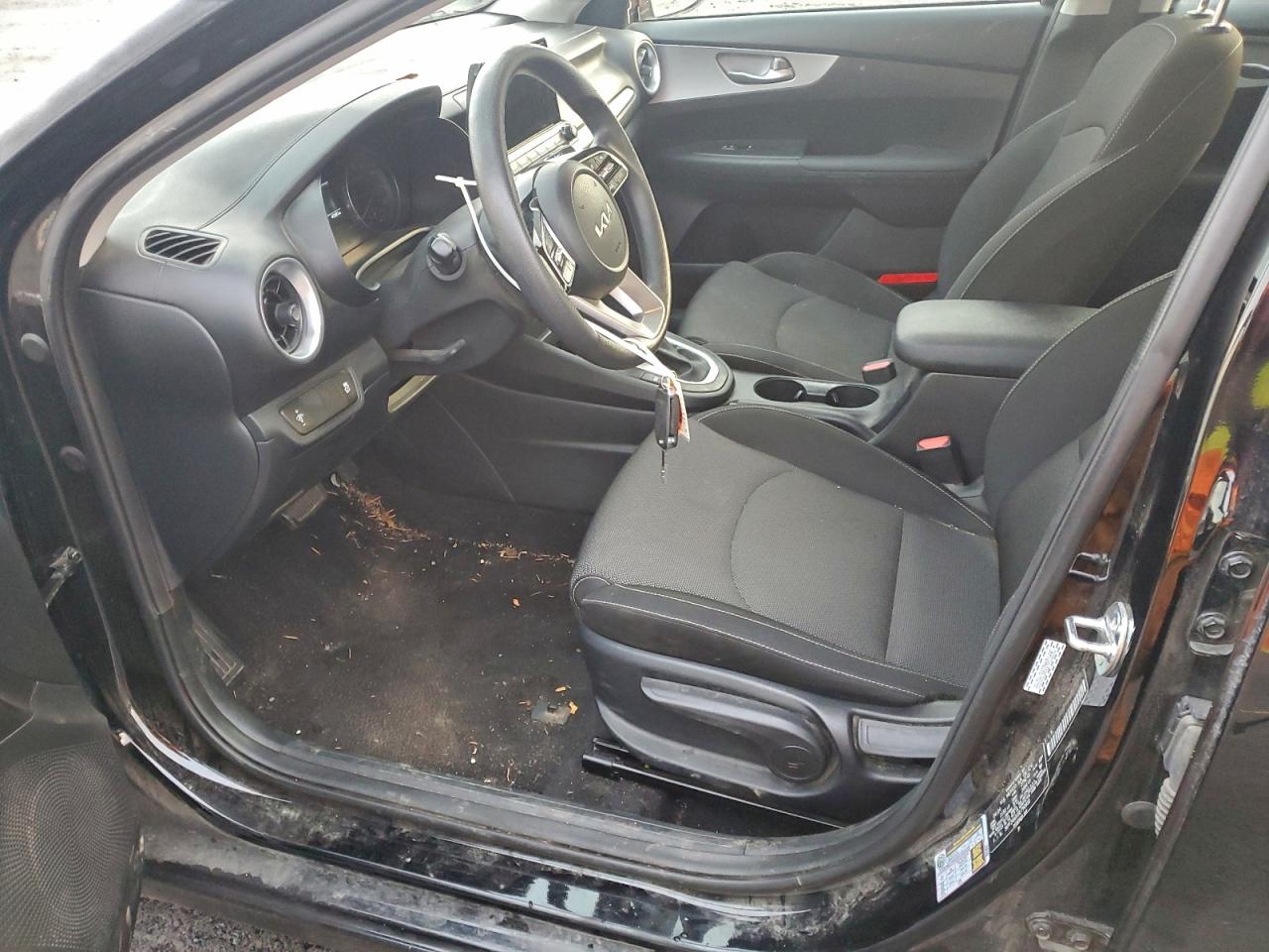 2024 KIA FORTE LX photo 19