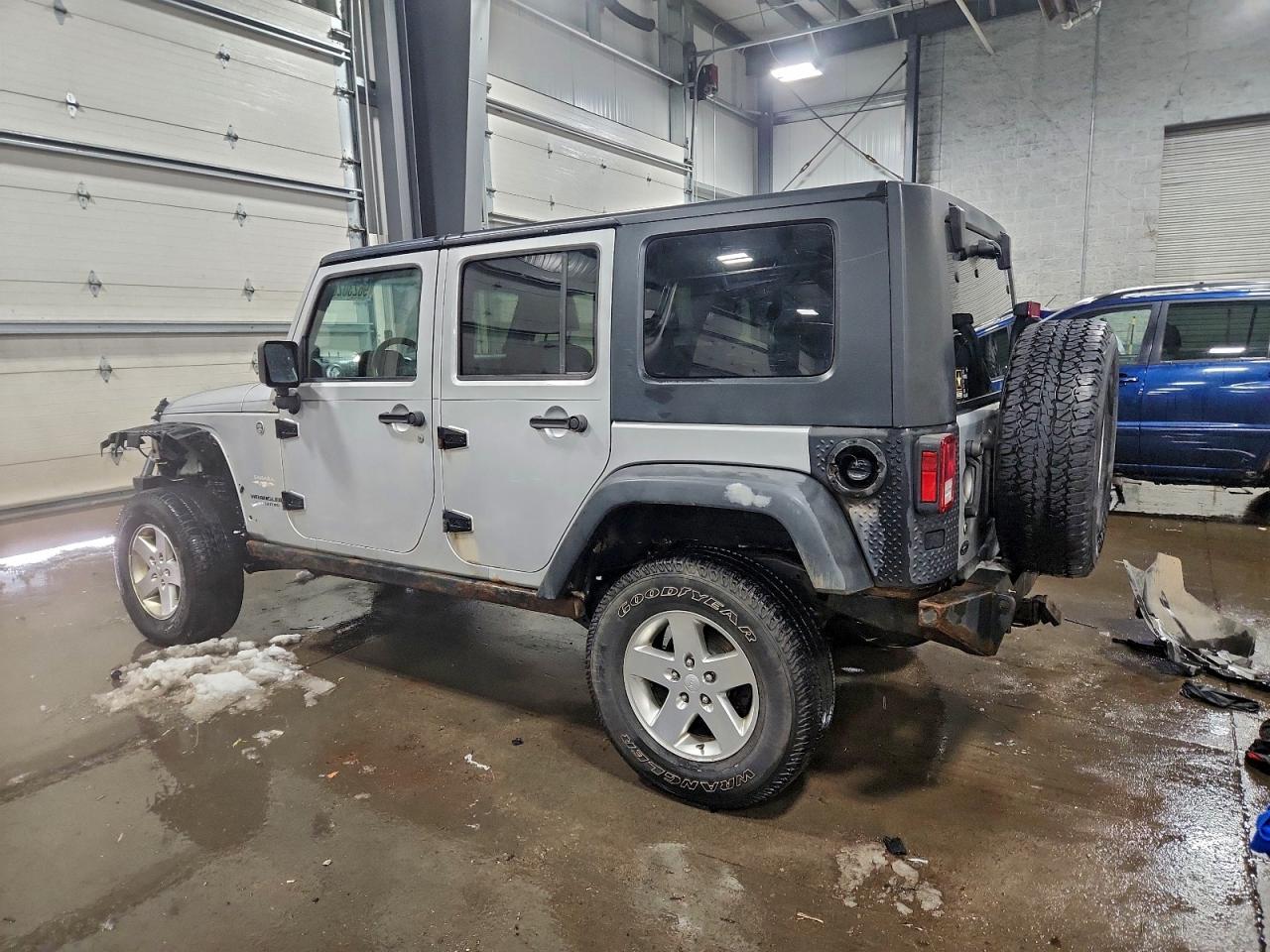 2008 JEEP WRANGLER UNLIMITED SAHARA photo 4