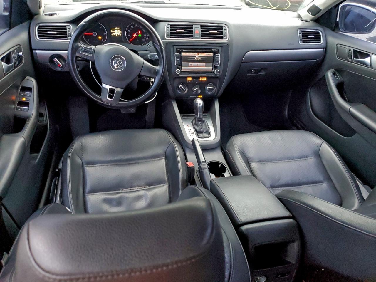 2013 VOLKSWAGEN JETTA TDI photo 8