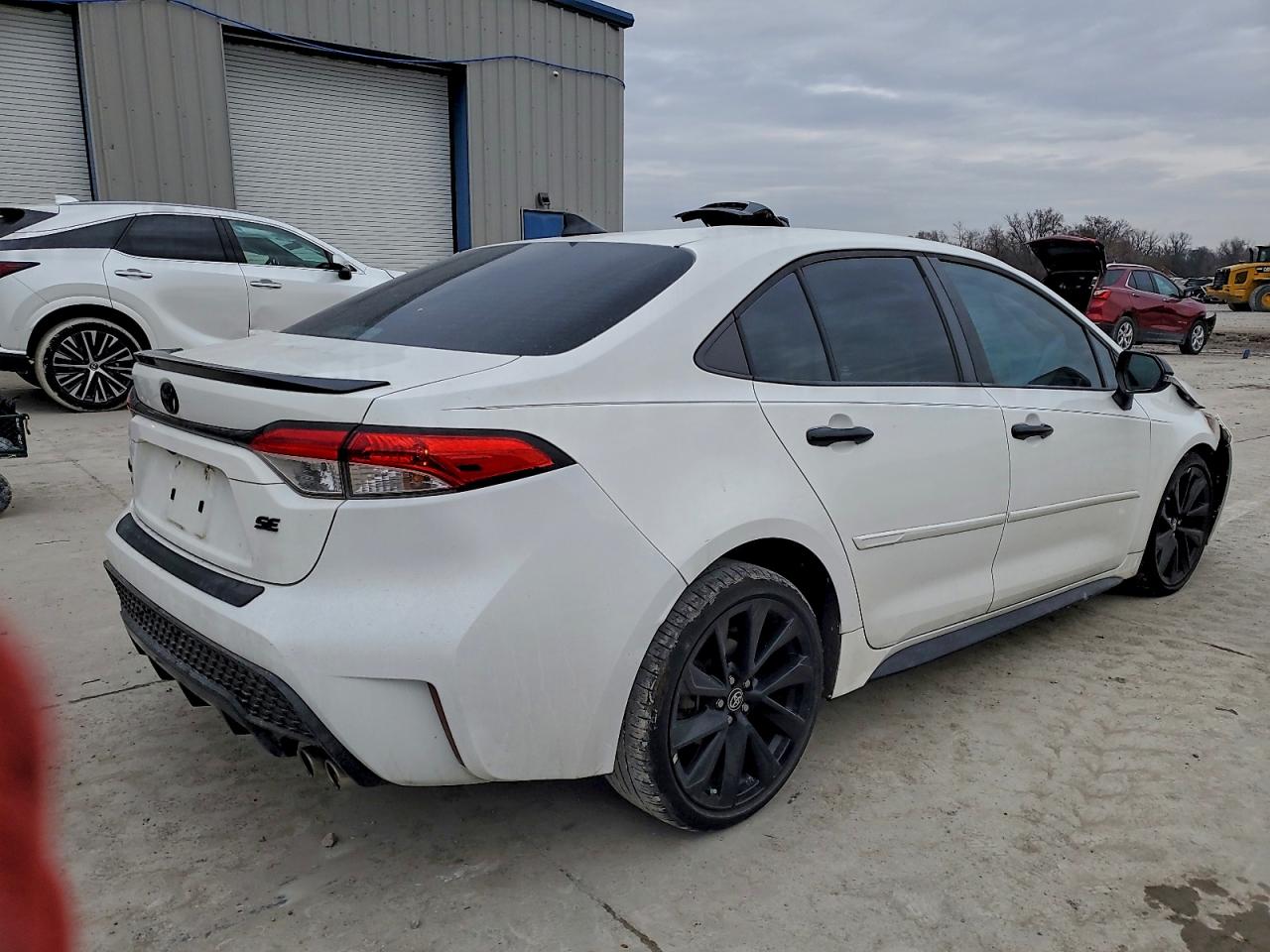 2020 TOYOTA COROLLA SE NIGHTSHADE EDITION photo 3