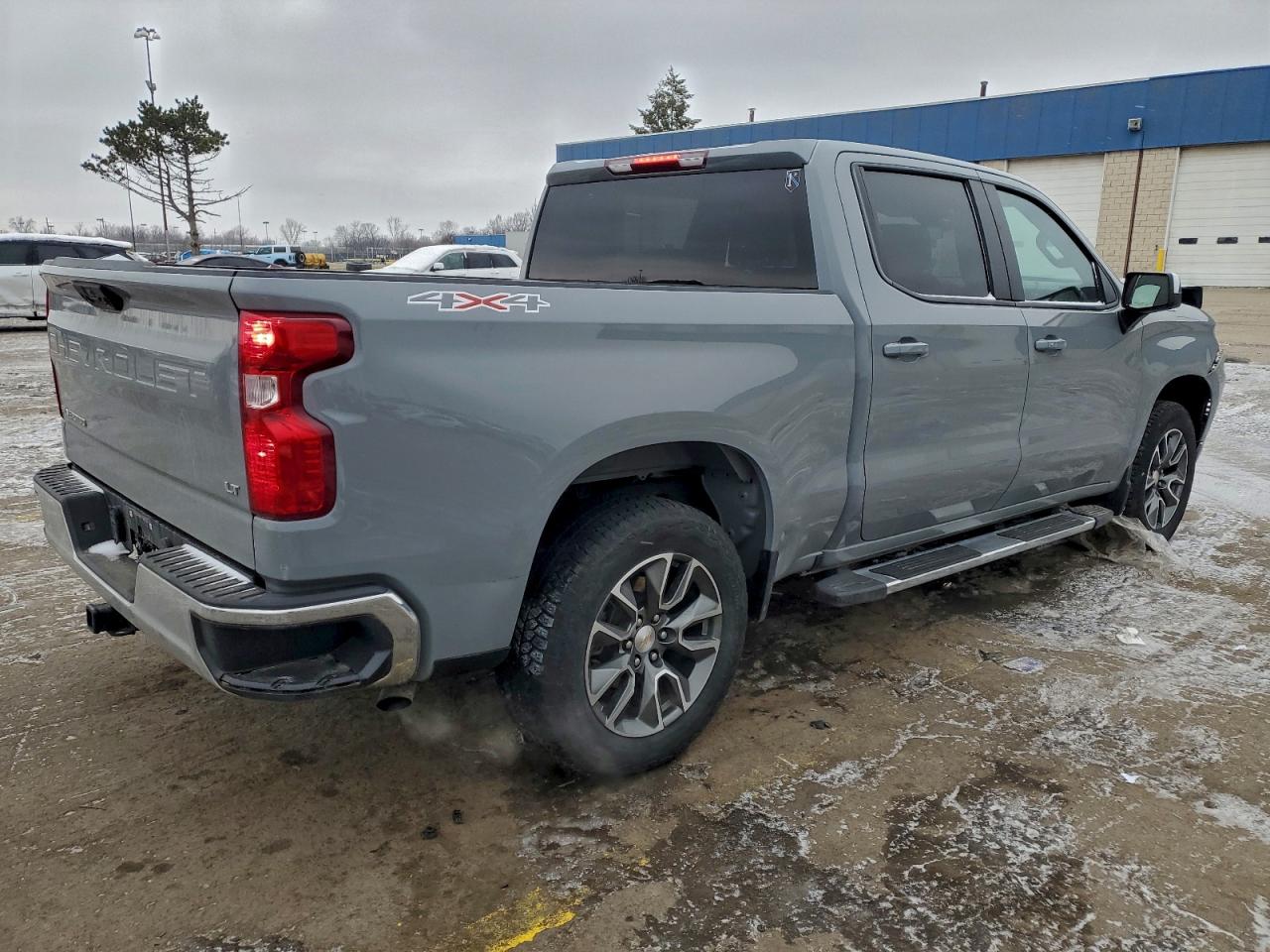 2024 CHEVROLET SILVERADO K1500 LT-L photo 5