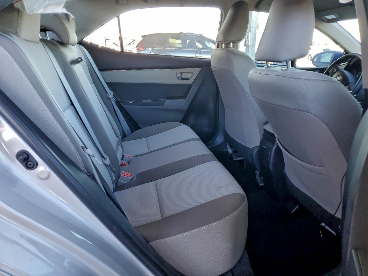 2017 TOYOTA COROLLA L photo 10