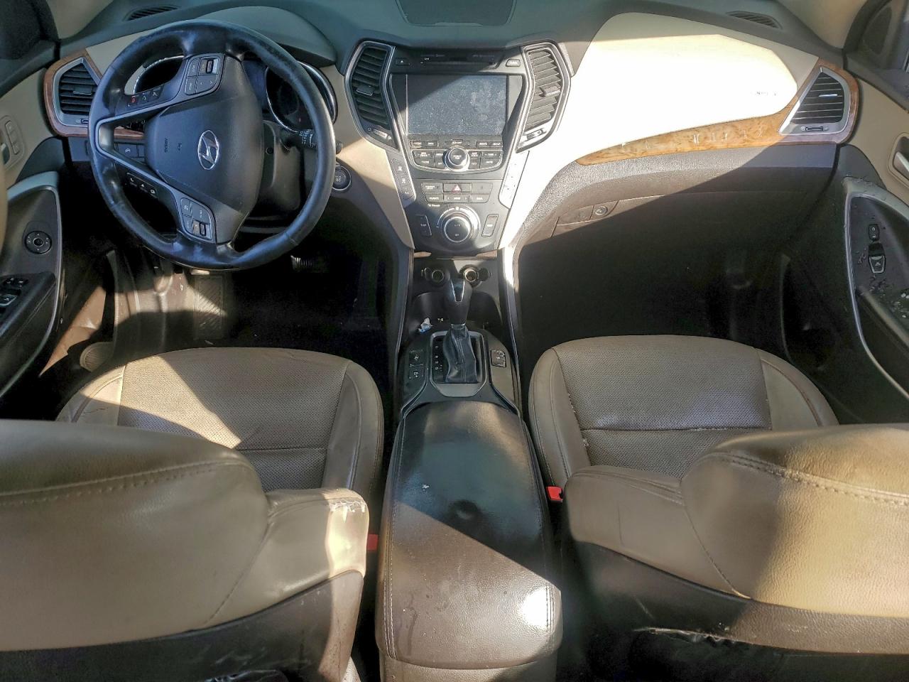 2016 HYUNDAI SANTA FE SE photo 8
