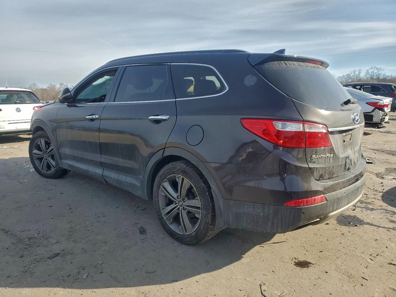 2016 HYUNDAI SANTA FE SE photo 2