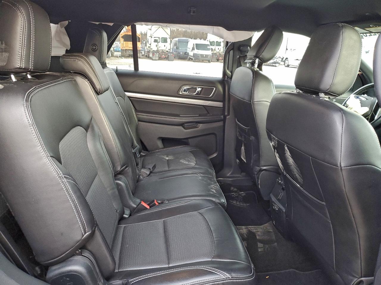 2018 FORD EXPLORER photo 21