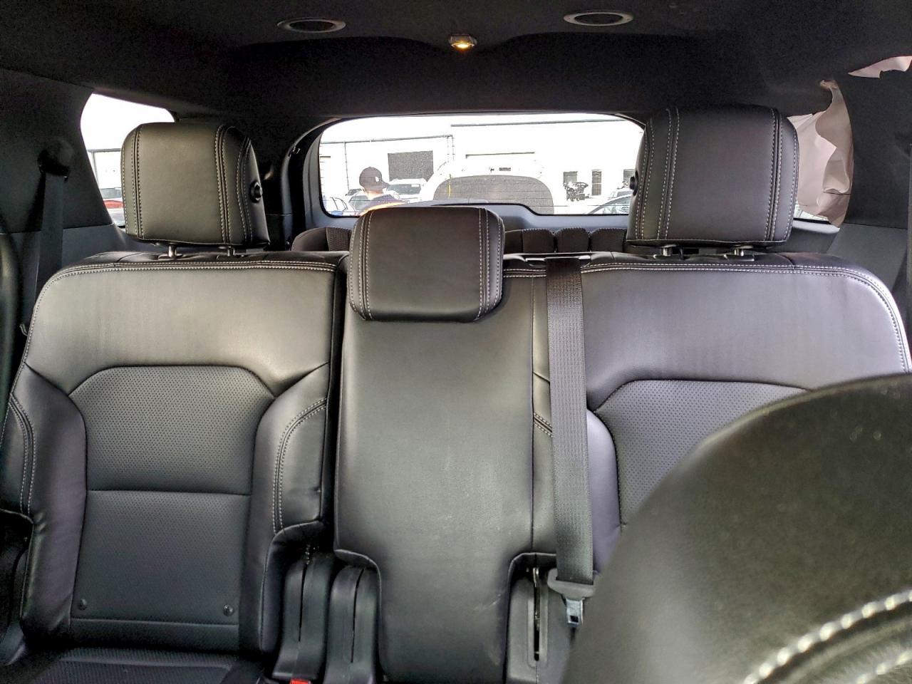 2018 FORD EXPLORER photo 19