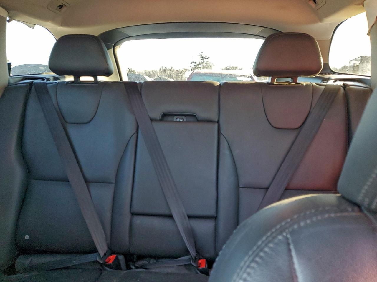2015 VOLVO XC60 photo 10