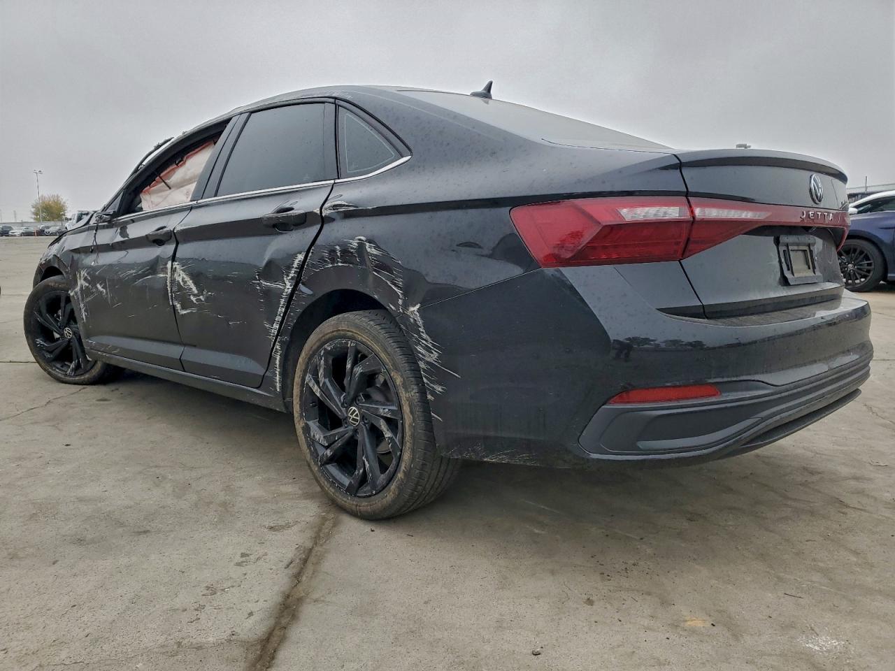 2025 VOLKSWAGEN JETTA photo 2