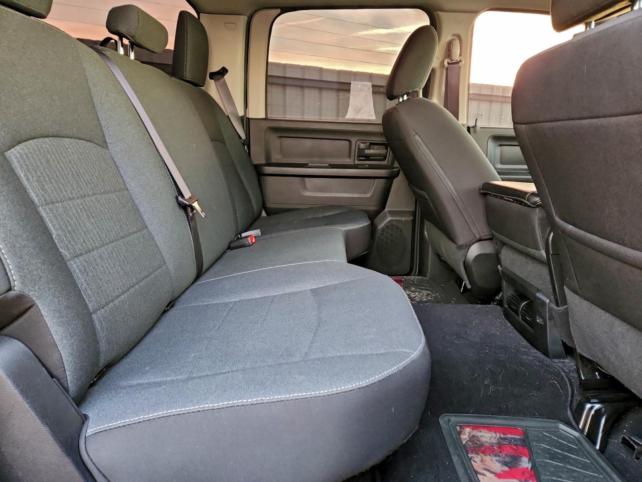 2022 RAM 1500 CLASSIC TRADESMAN photo 10
