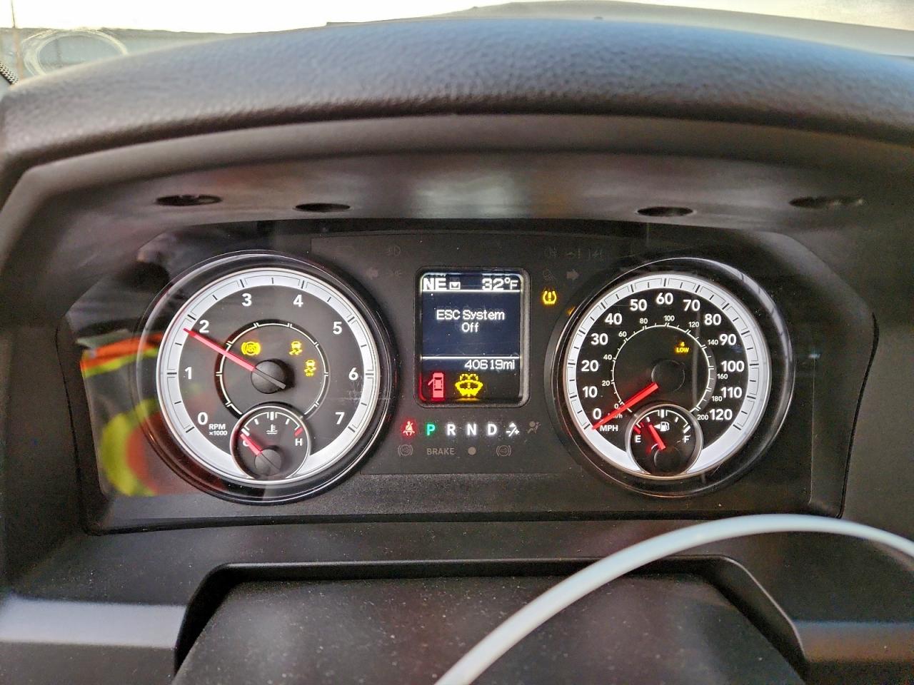 2022 RAM 1500 CLASSIC TRADESMAN photo 9