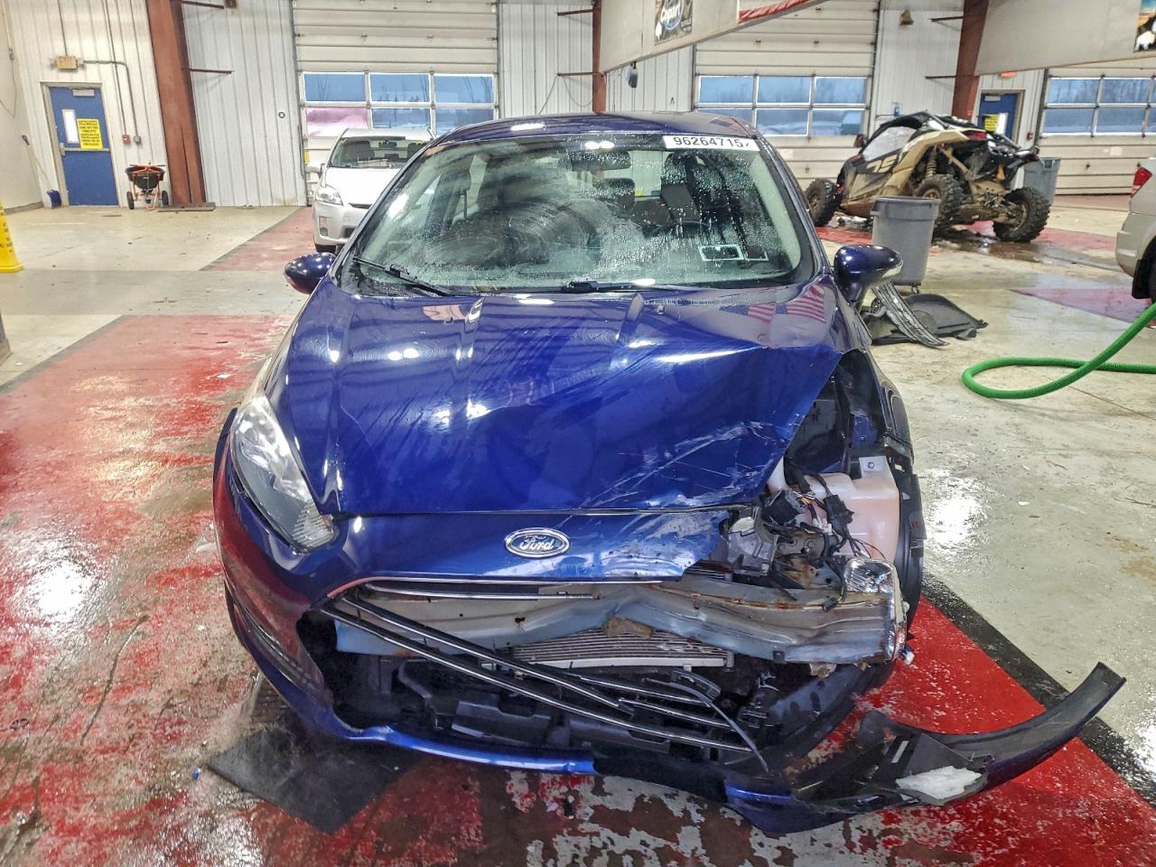 2016 FORD FIESTA SE photo 13