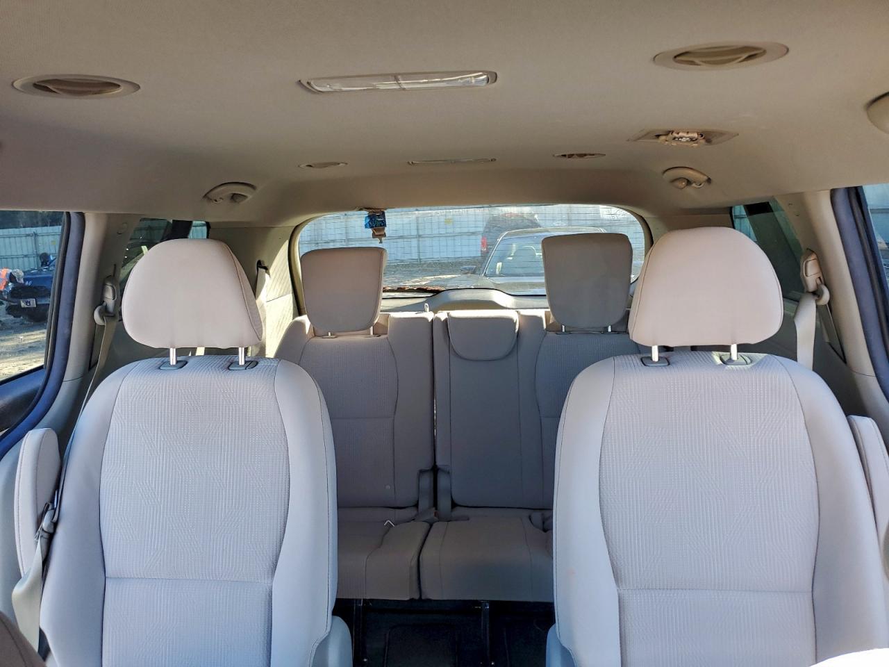 2021 KIA SEDONA photo 28