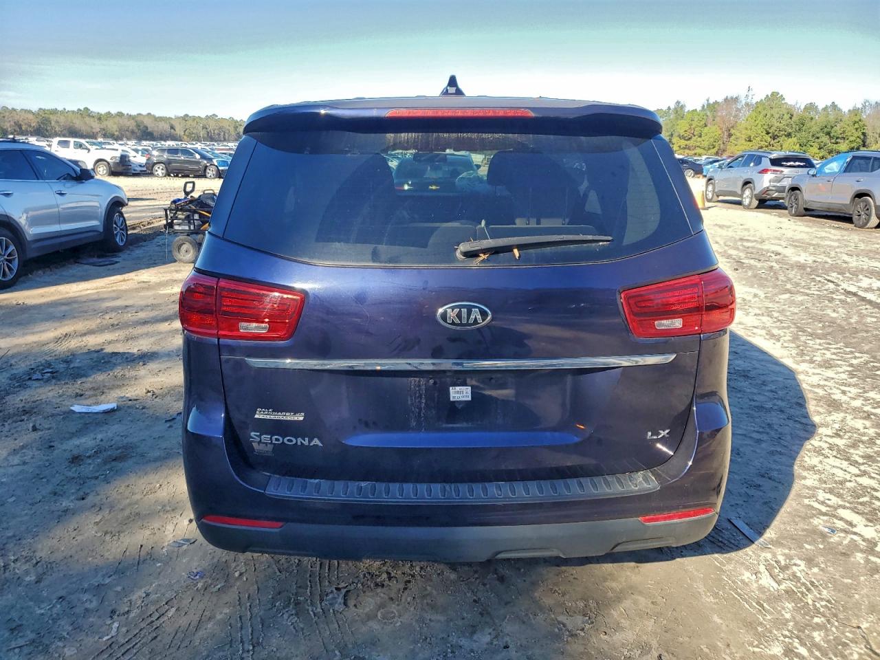 2021 KIA SEDONA photo 16
