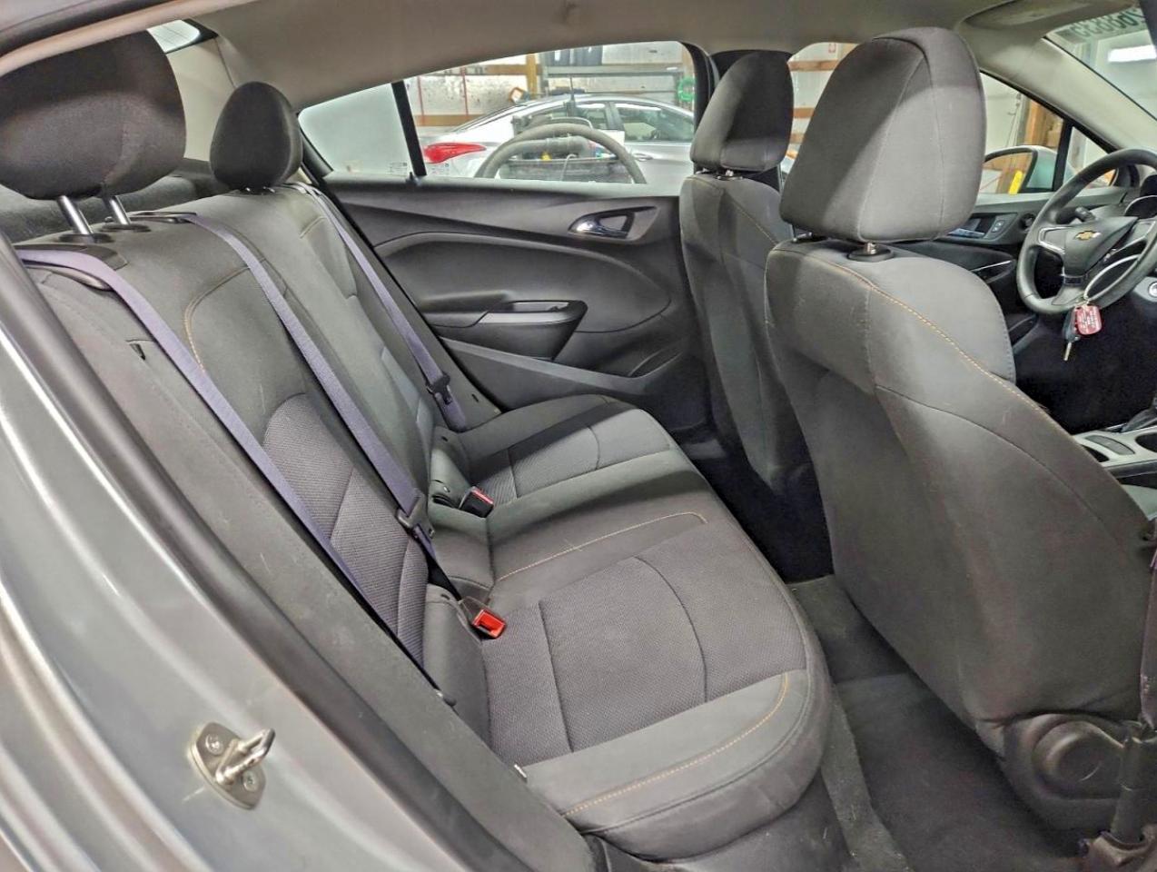 2017 CHEVROLET CRUZE LS photo 19