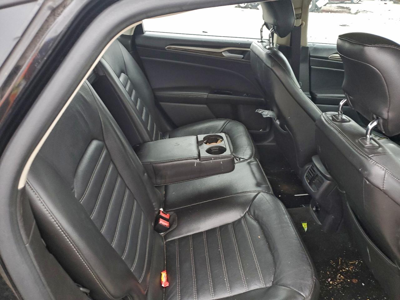 2013 FORD FUSION SE photo 28