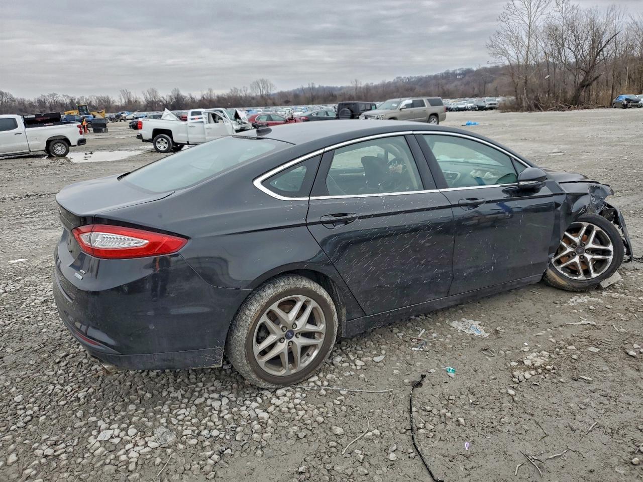 2013 FORD FUSION SE photo 7