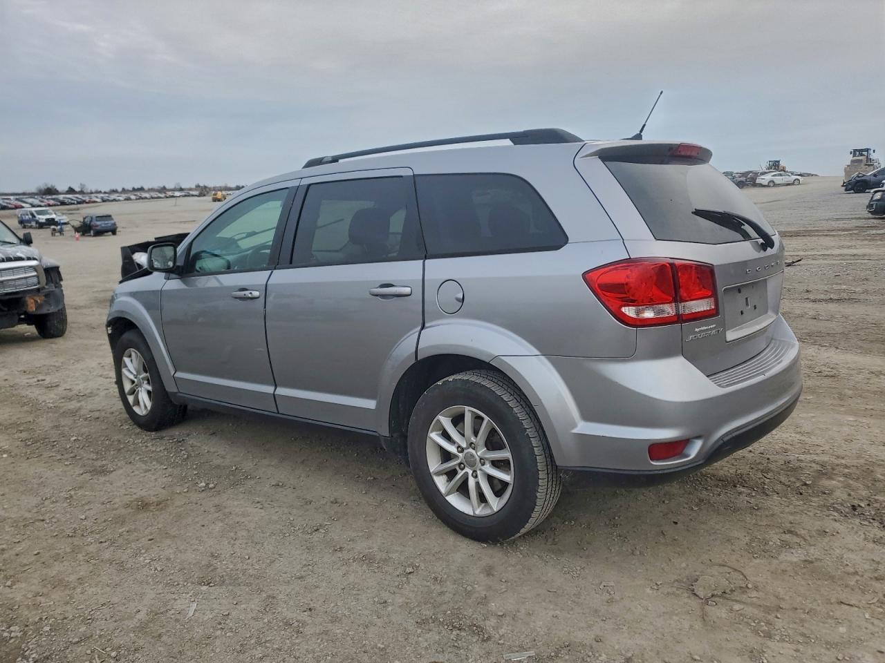 2015 DODGE JOURNEY SXT photo 3