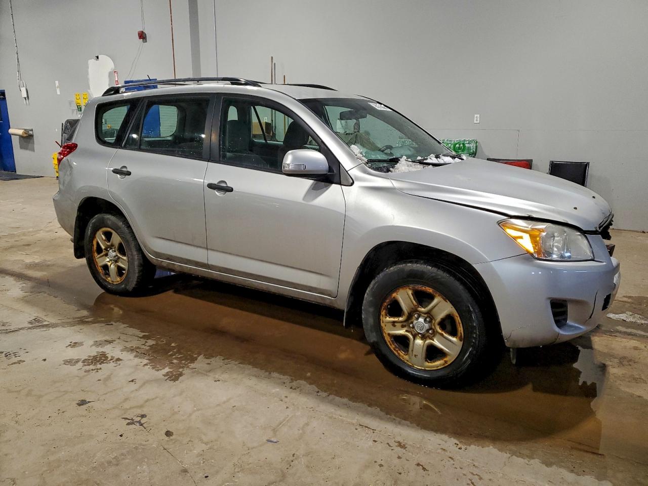 2010 TOYOTA RAV4 photo 7